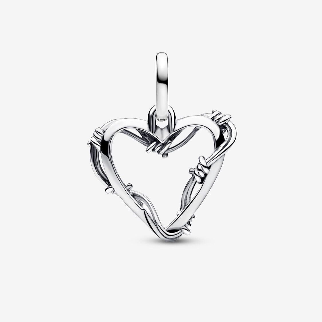 Charm Medallón Corazón de Alambre