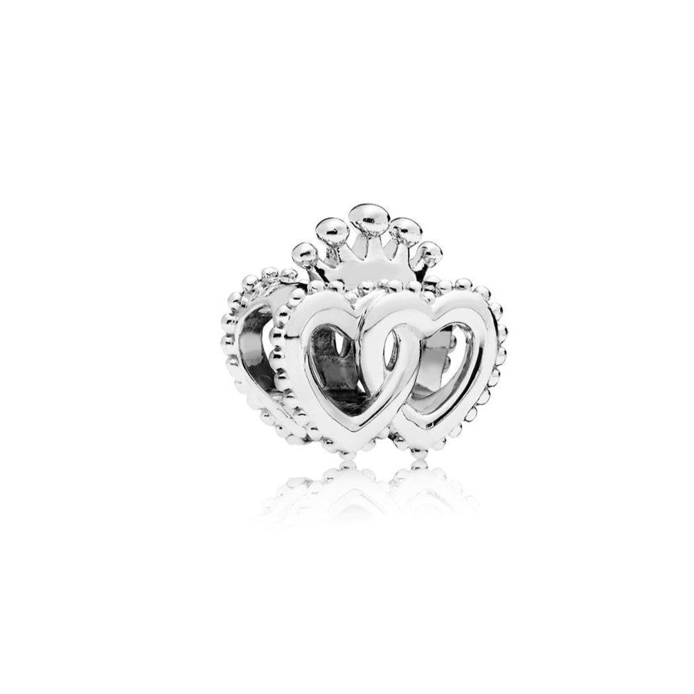 Charm Corazones Reales Unidos