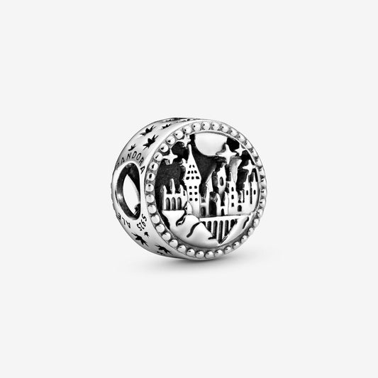 Charm del Colegio Hogwarts de Magia y Hechicería